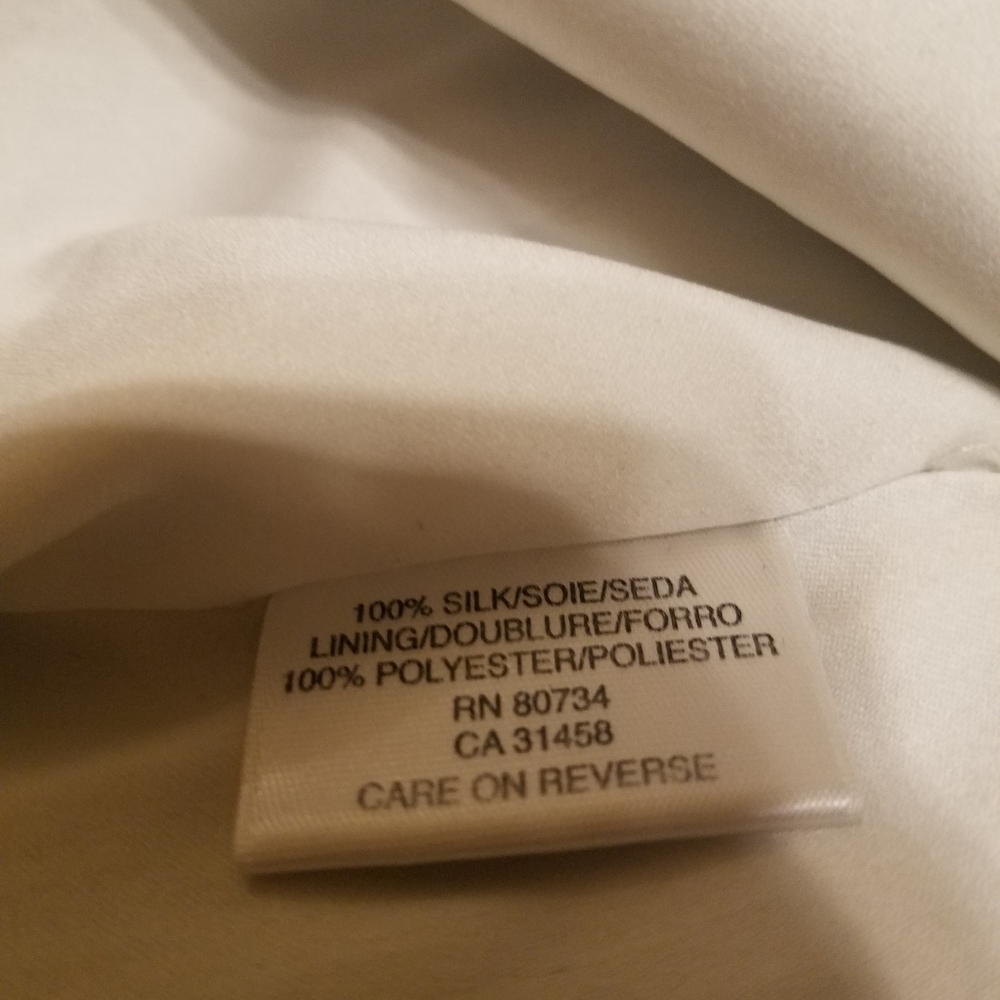 BCBG MAXAZRIA 100% Silk - Picture 8 of 8
